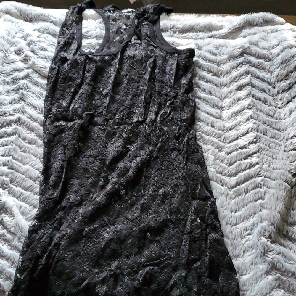 Lace floral tank
